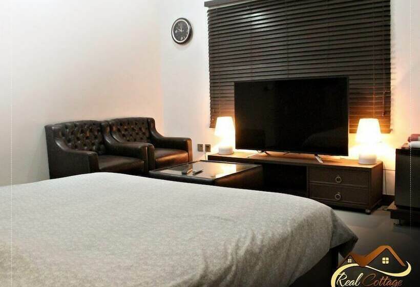 پانسیون Real Cottage Guest House