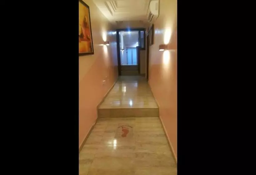 پانسیون Room In Lodge   Lois Hotel Abuja