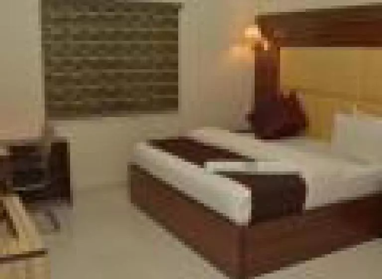پانسیون Room In Lodge   Welcome To Habitat