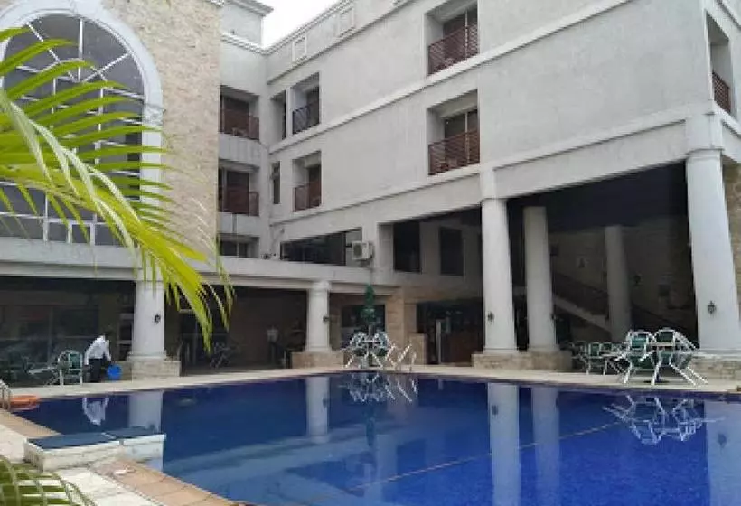 پانسیون Room In Lodge   Full Moon Hotel Owerri