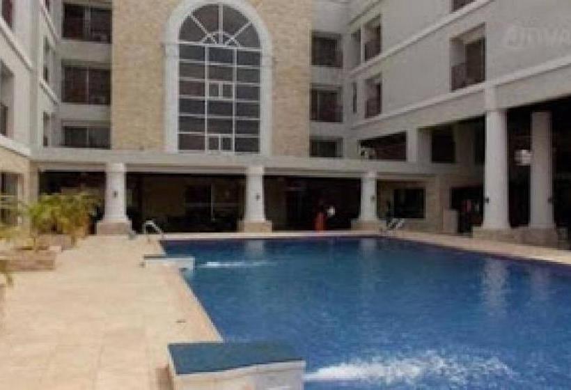 پانسیون Room In Lodge Full Moon Hotel Owerri