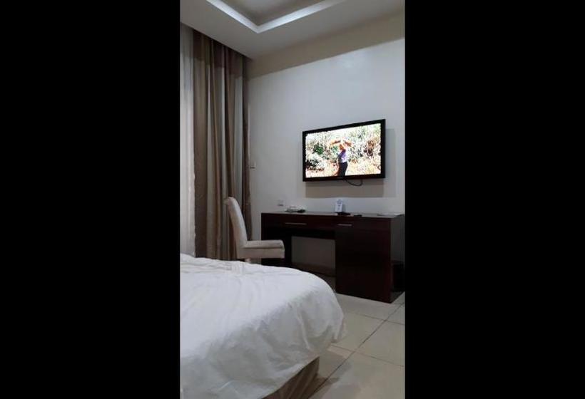 پانسیون Room In Lodge Full Moon Hotel Owerri