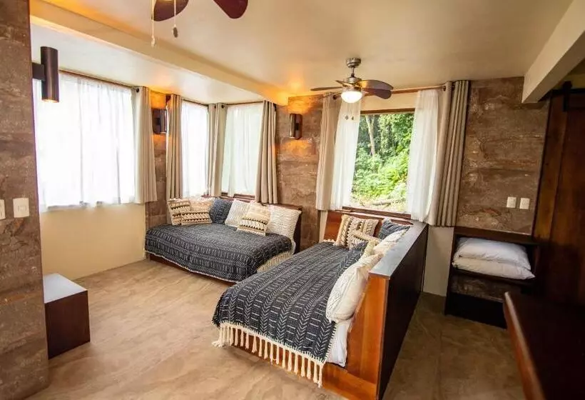 هتل Selva Armonia Immersive Jungle Resort