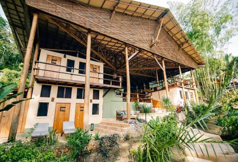 هتل Selva Armonia Immersive Jungle Resort