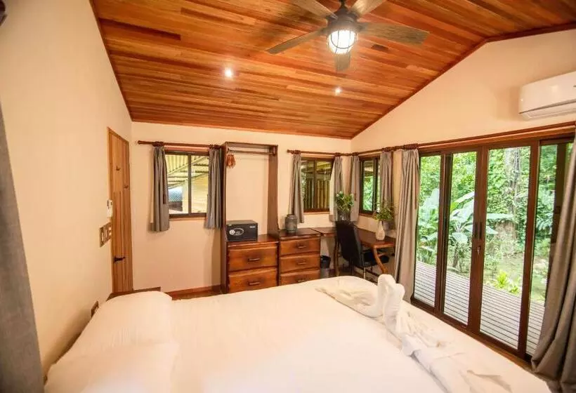 هتل Selva Armonia Immersive Jungle Resort