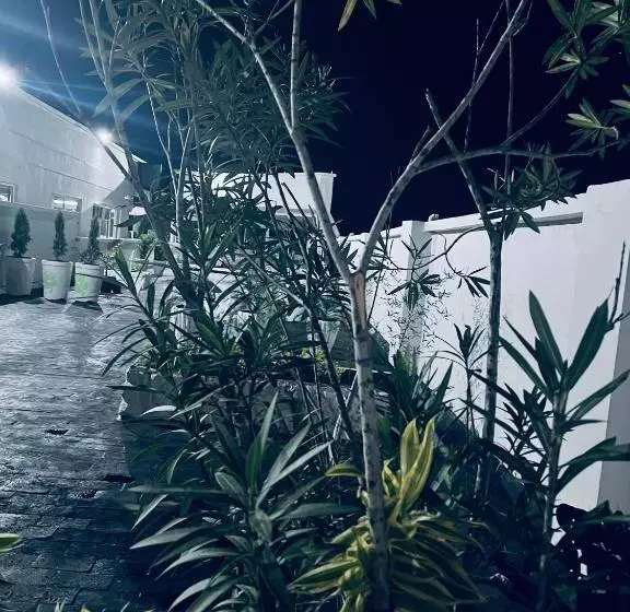 هتل Los Guacamayos La Ceiba