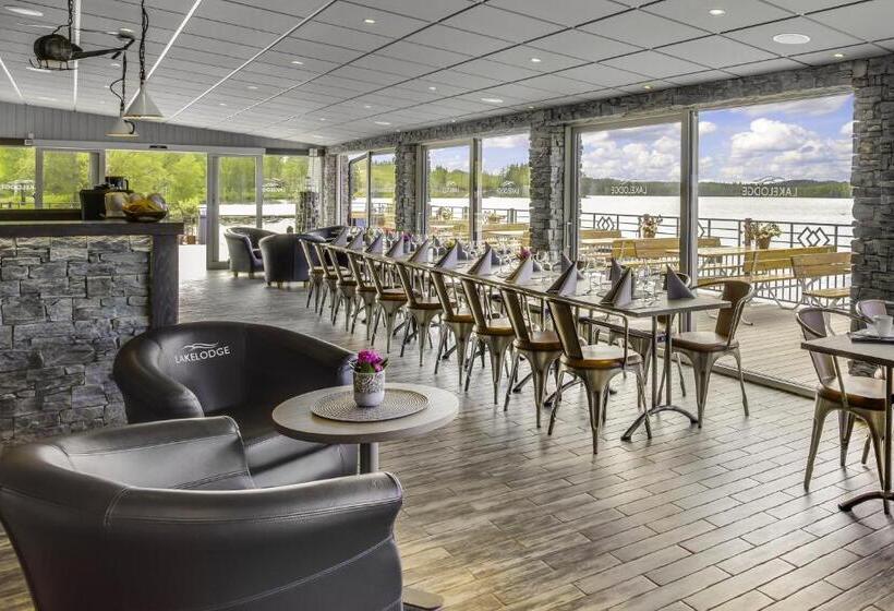 هتل Lakelodge