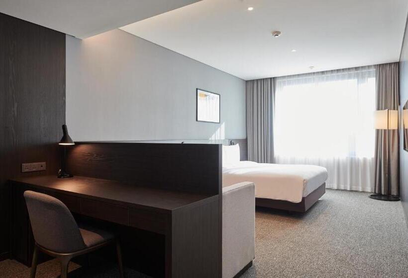 فندق Nine Tree By Parnas Seoul Pangyo