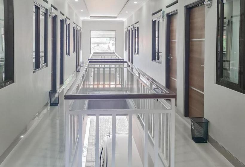 בית מלון כפרי Reddoorz Syariah @ Boemi Guesthouse Tasikmalaya