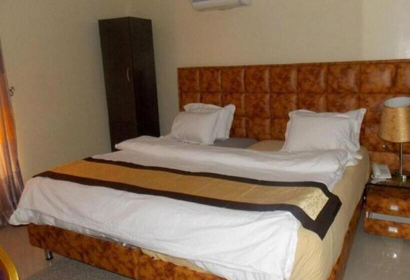 پانسیون Room In Lodge   Nest Spa And Suites