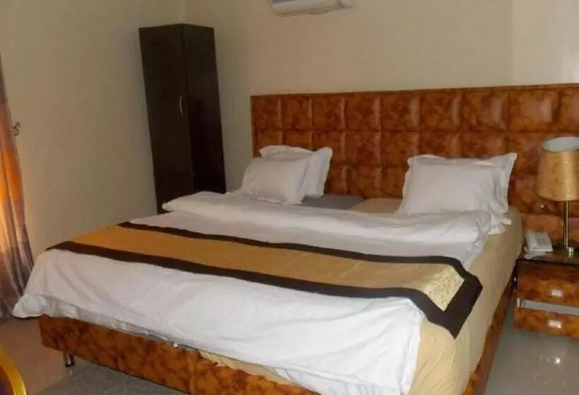 پانسیون Room In Lodge   Nest Spa And Suites