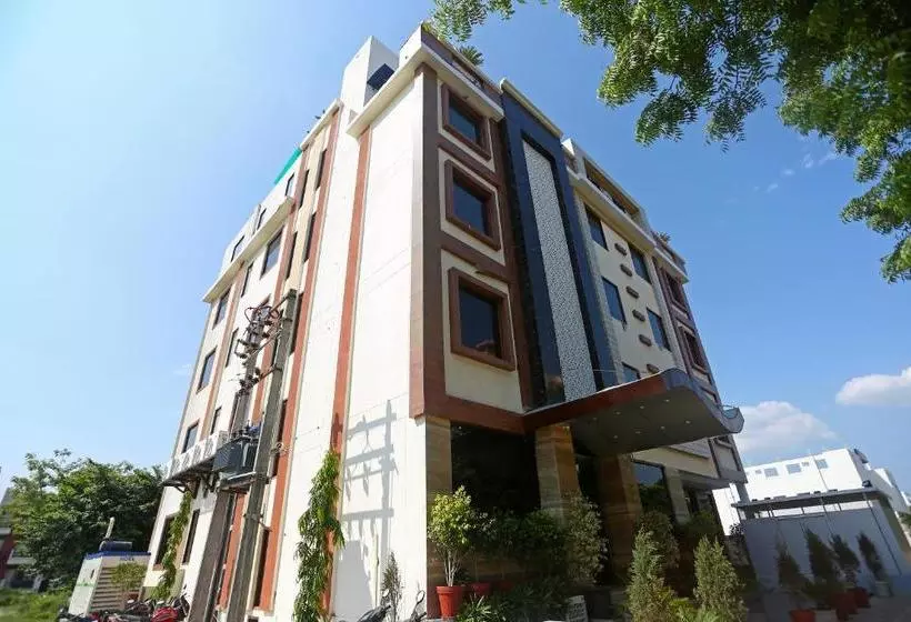 Hotel Capital O 9370  Candlewood