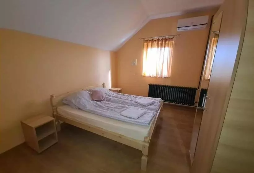 هتل Fogadó