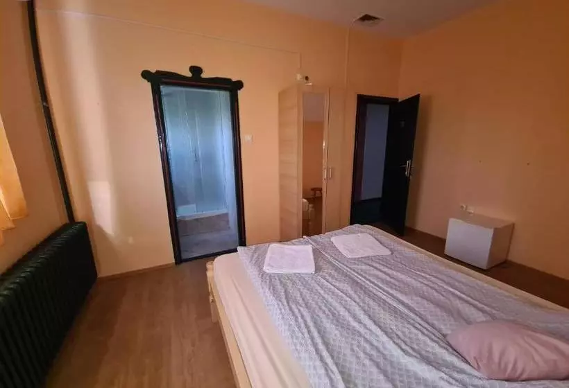 هتل Fogadó