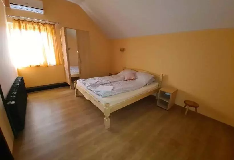 هتل Fogadó
