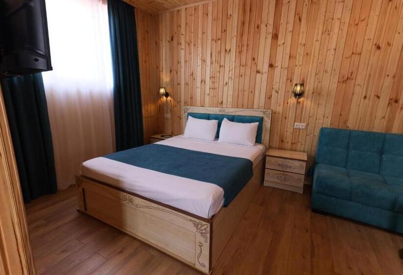 هتل Aeetes Palace