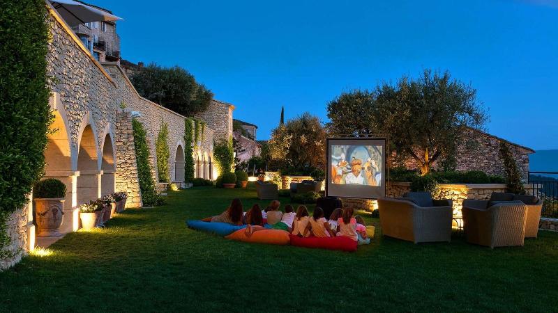 هتل Airelles Gordes, La Bastide