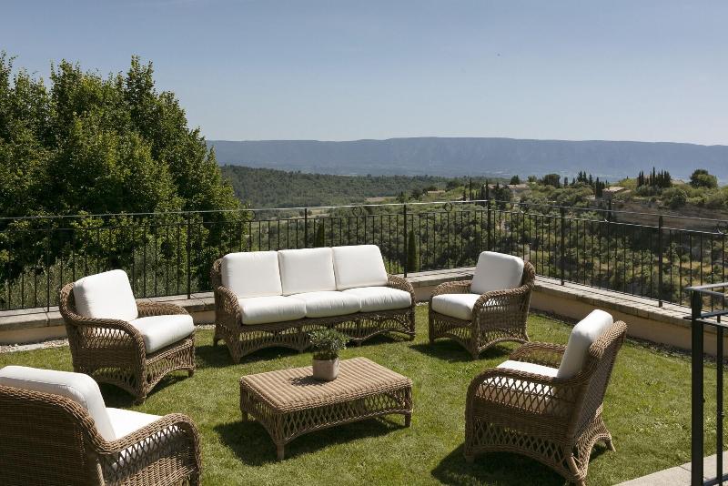 هتل Airelles Gordes, La Bastide