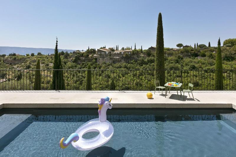 هتل Airelles Gordes, La Bastide