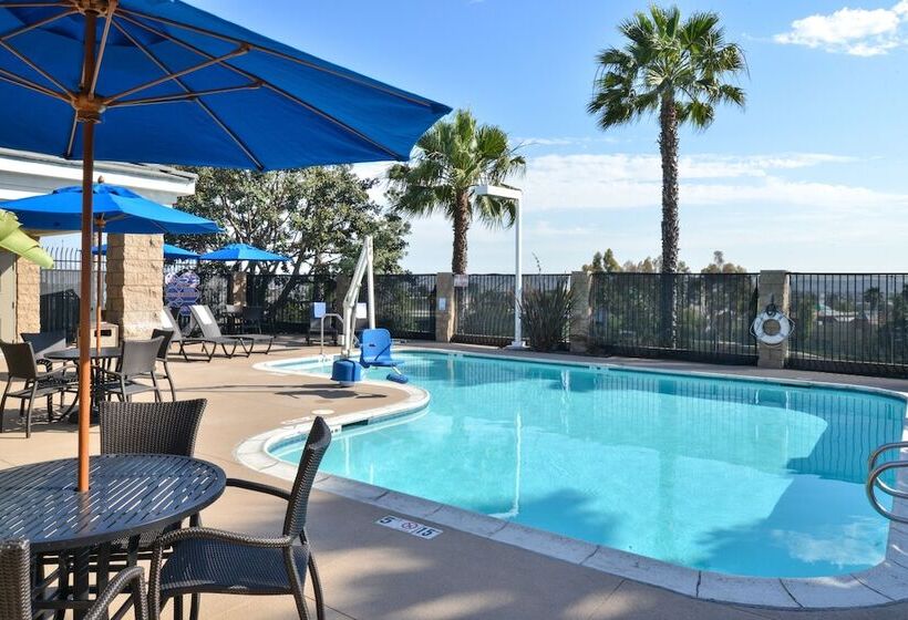 Holiday Inn Express Hotel & Suites San Diego Otay Mesa By Ihg