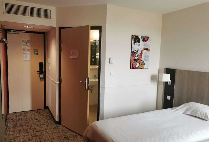 فندق Kyriad Chartres