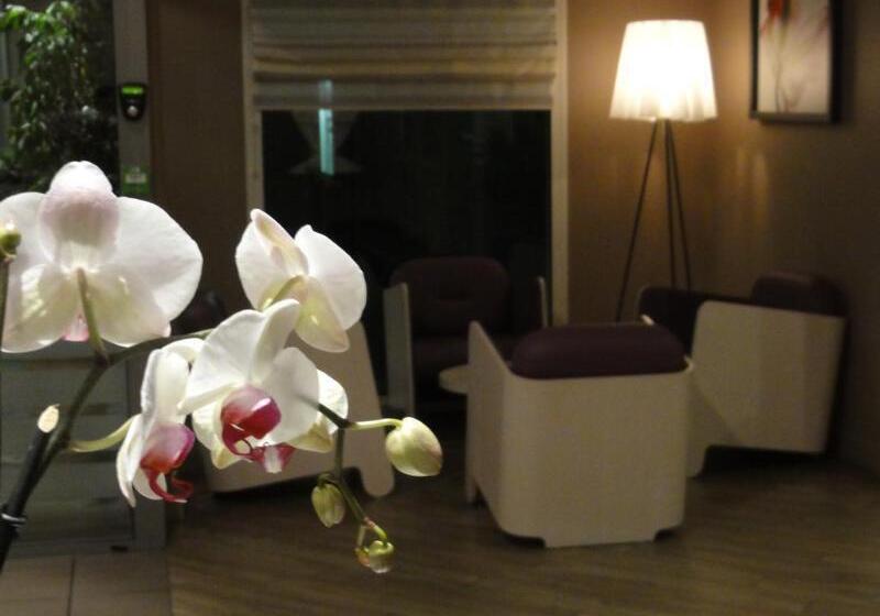 فندق Kyriad Chartres