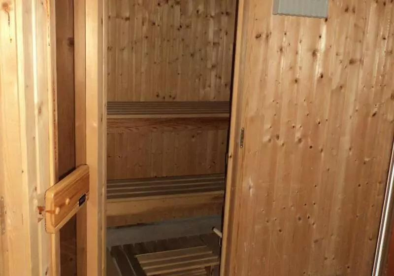 Hotel Residencial Mares