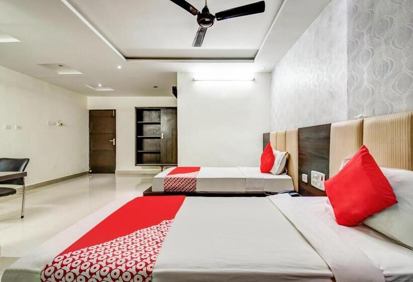 Flagship Hotel Royal Grand