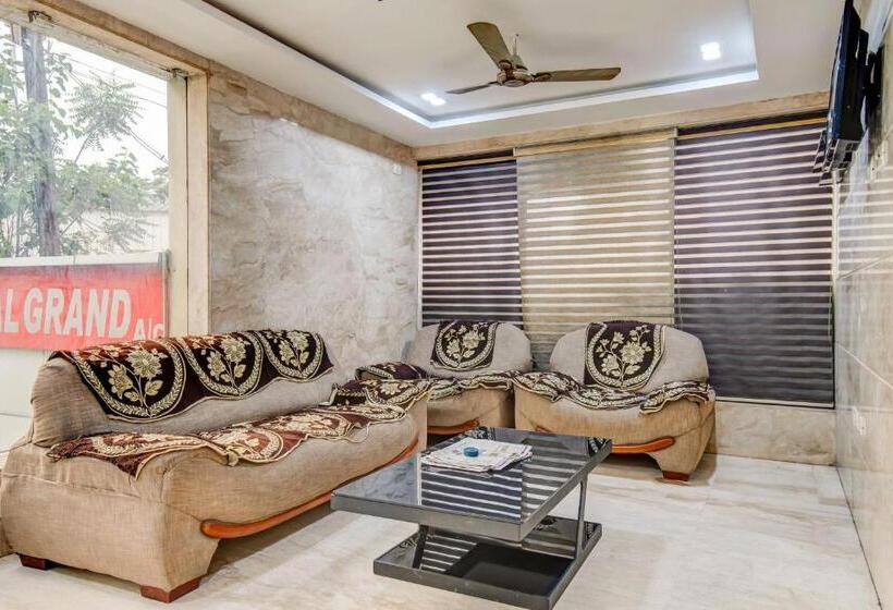 Flagship Hotel Royal Grand