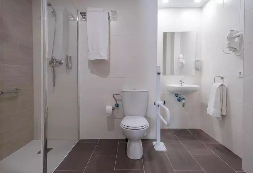 هتل Bestprice Girona