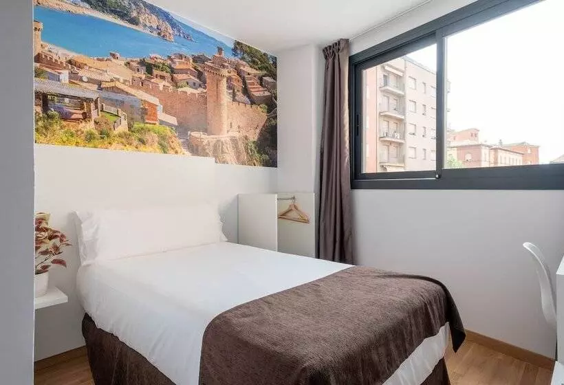 هتل Bestprice Girona