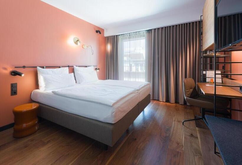 فندق Emilu Design