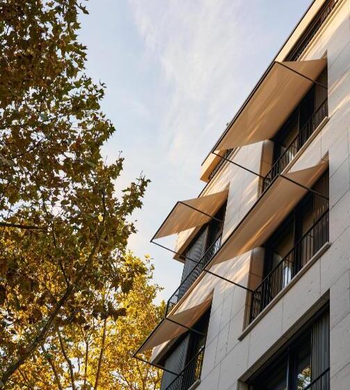 فندق Emilu Design