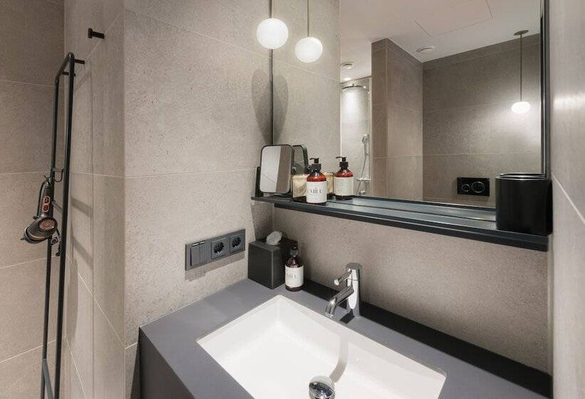 فندق Emilu Design