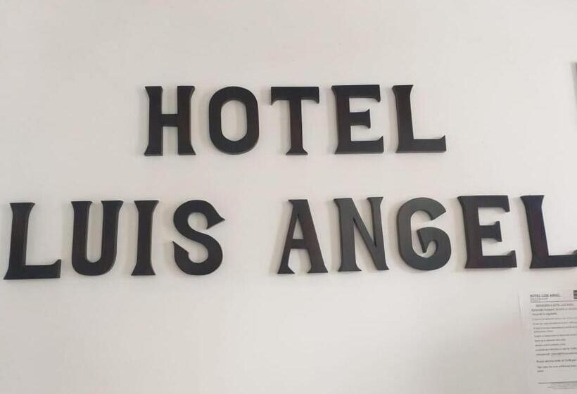 ホテル Luis ángel