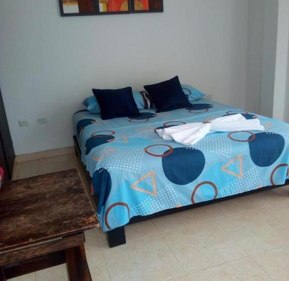 ホテル Luis ángel