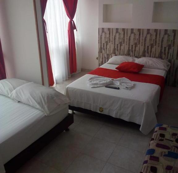 ホテル Luis ángel