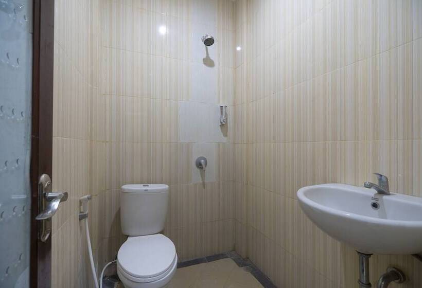 בית מלון כפרי Oyo Life 2204 Griya Hita