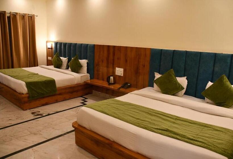 هتل Shivansh Inn Resort