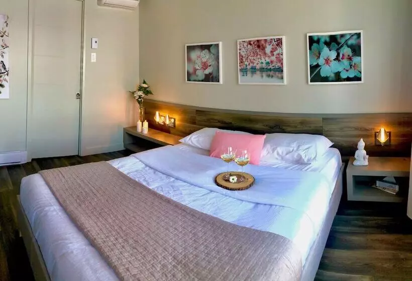 Motelli La Cache Du Lac