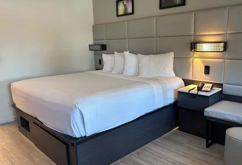 Motelli Signature Inn Santa Clara