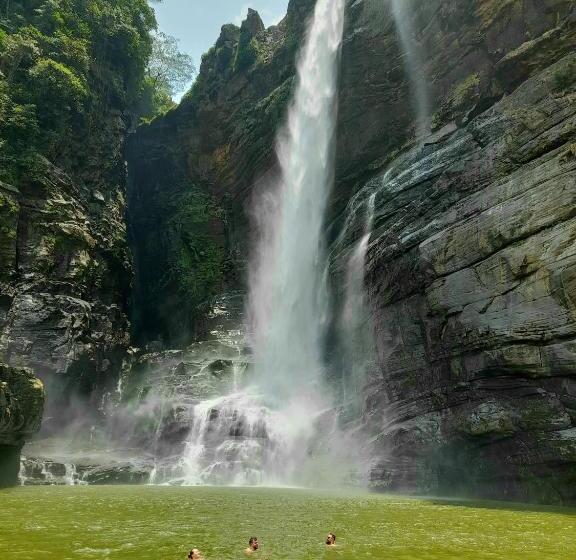 Pension (Hôtel basse catégorie) Water Side Residence