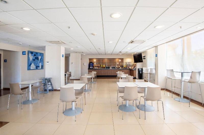 هتل City Express By Marriott Lazaro Cardenas