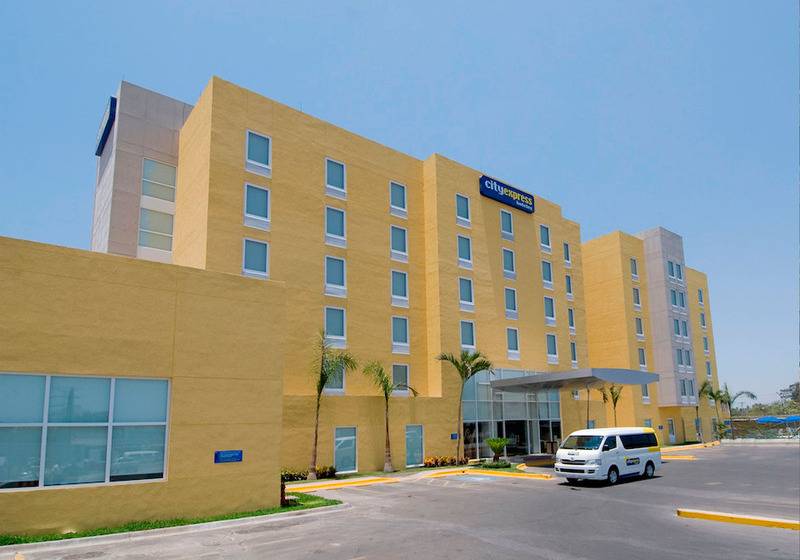 هتل City Express By Marriott Lazaro Cardenas