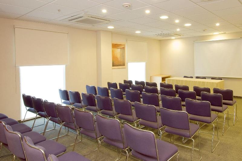 هتل City Express By Marriott Lazaro Cardenas