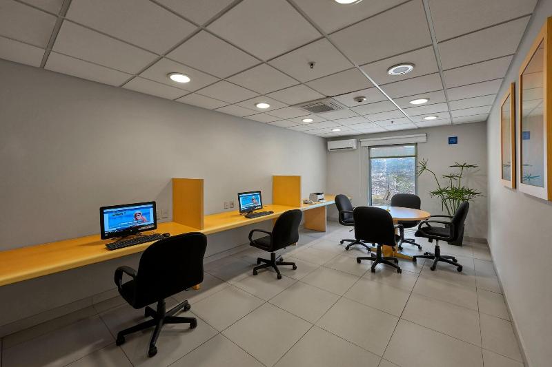 هتل City Express By Marriott Lazaro Cardenas