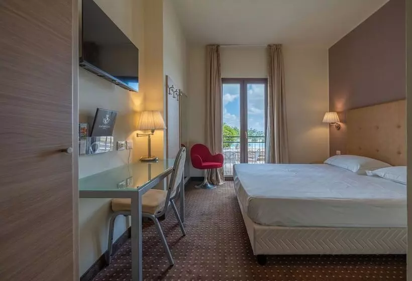 Отель Fortebraccio