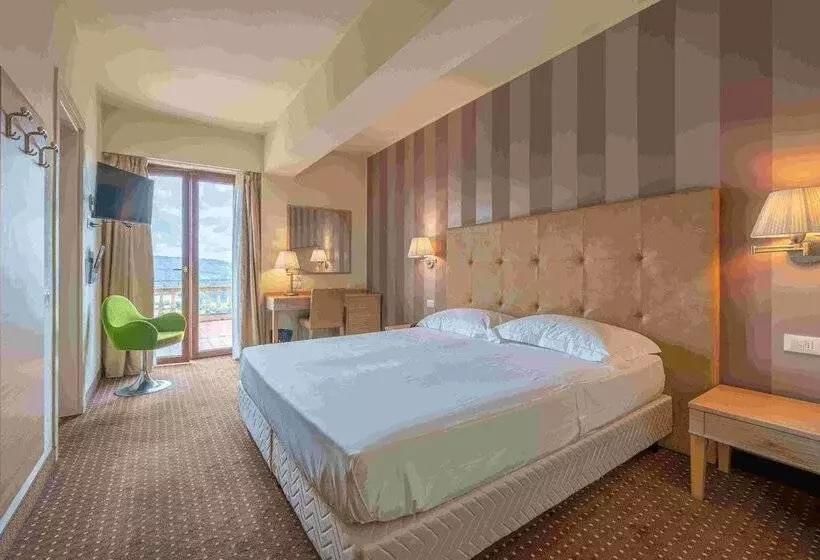 Отель Fortebraccio