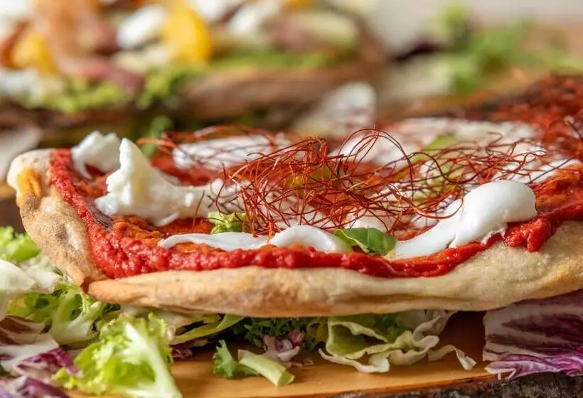 Отель Fortebraccio