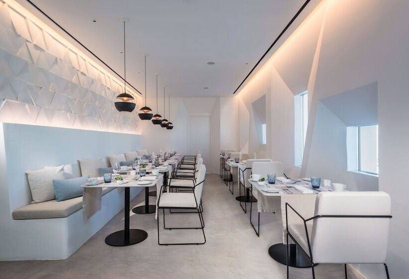 Grace Hotel, Auberge Resorts Collection